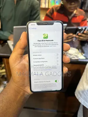Apple iPhone XS Max 64 GB White