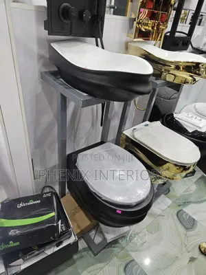 Luxury Wall Hung Wave Design Water Closet