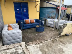 7 Seater Nee Sofa Leather, Center Piece With 2 Side Stool - Premium
