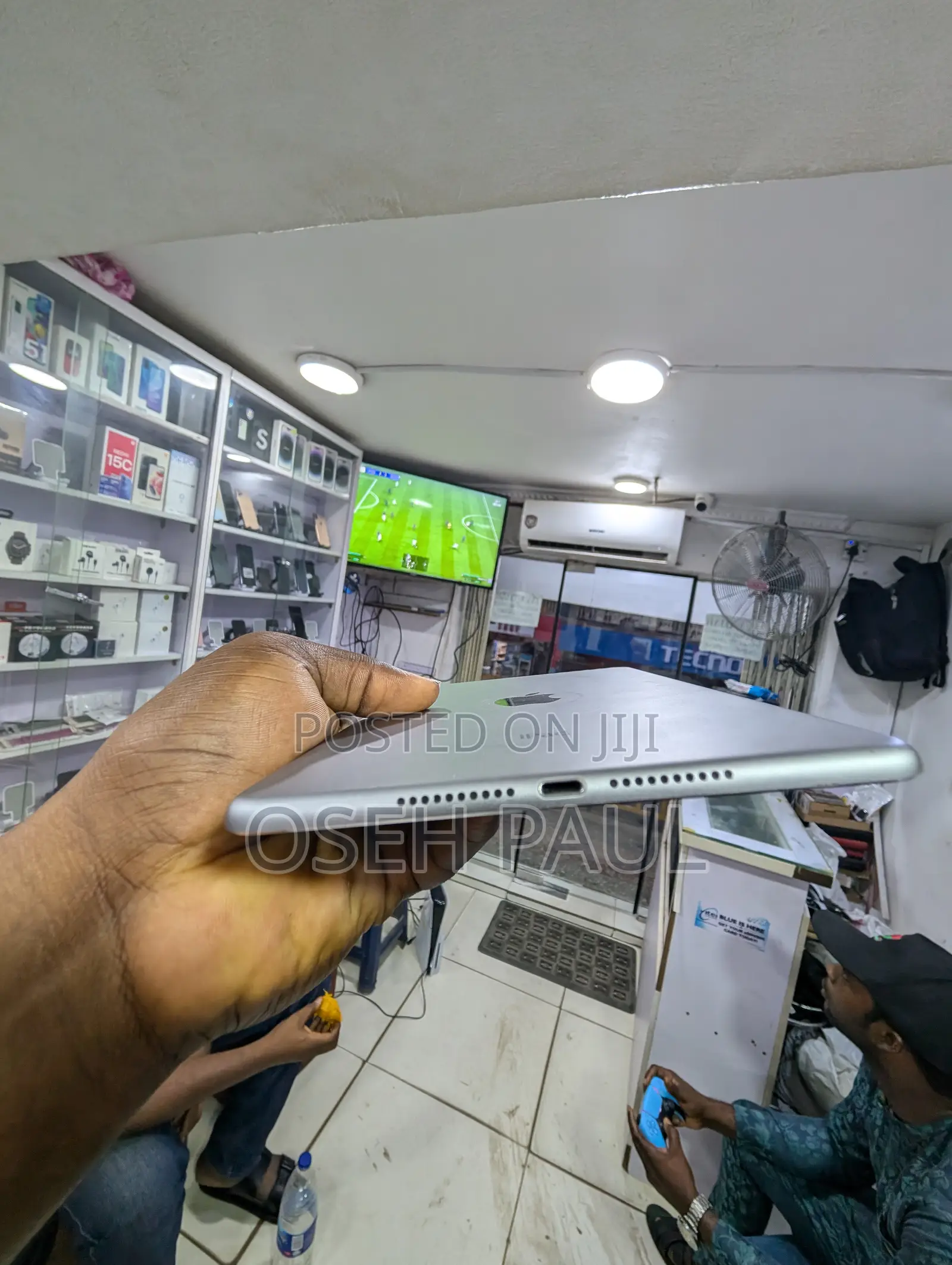 Apple iPad mini 4 128 GB Silver