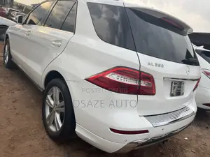 Mercedes-Benz M Class 2015 White