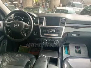 Mercedes-Benz M Class ML350 4MATIC 4dr SUV AWD (3.5L 6cyl 7A) 2014
