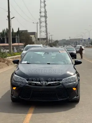 Toyota Camry 2016 Black