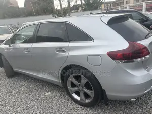 Toyota Venza Limited 4dr Wagon AWD (3.5L 6cyl 6A) 2014 Silver