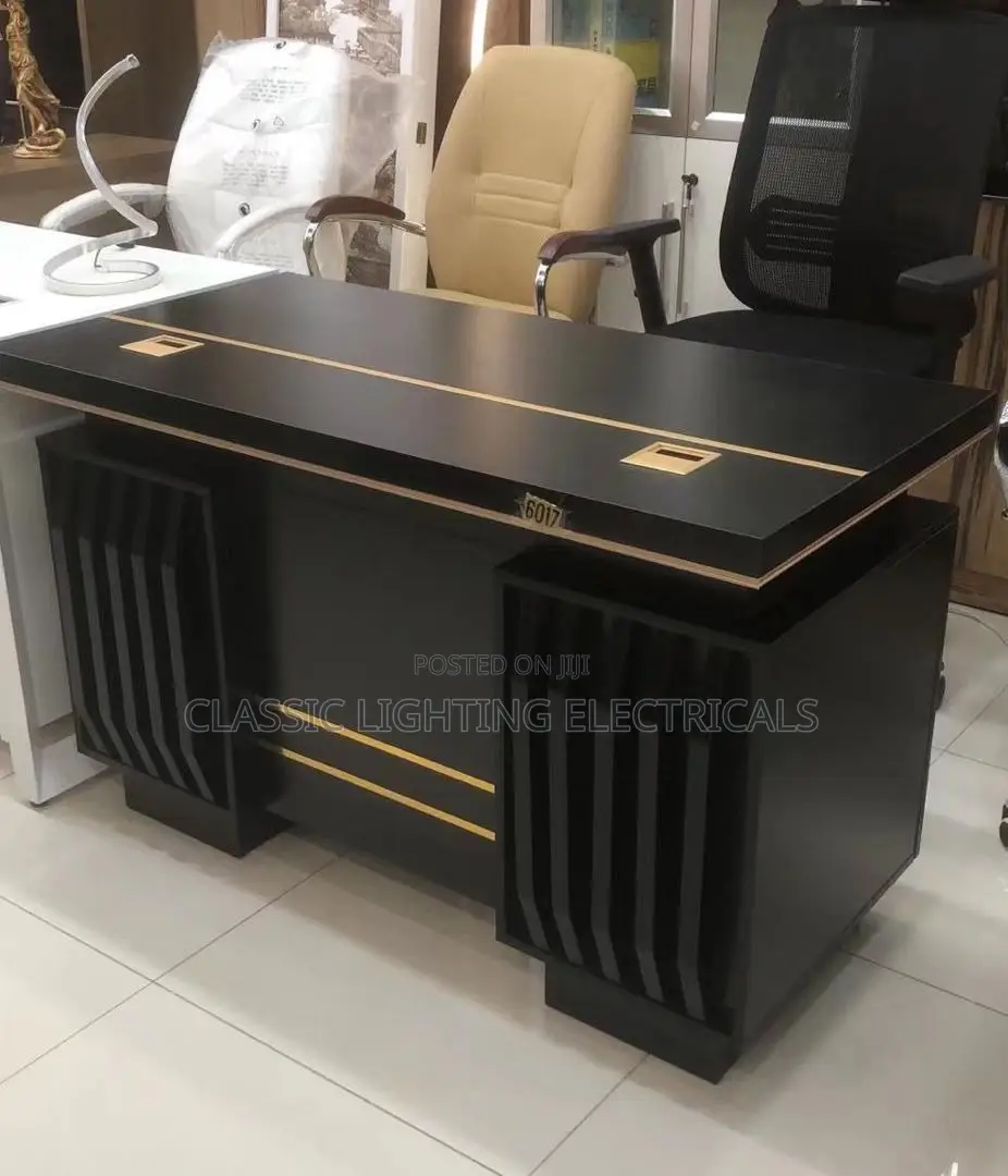 Minimalist Office Table