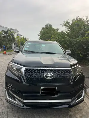 Toyota Land Cruiser Prado 2017 Black