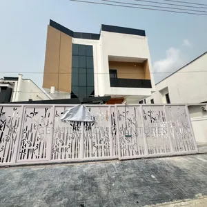 5bdrm Duplex in Orchid, Chevron for sale