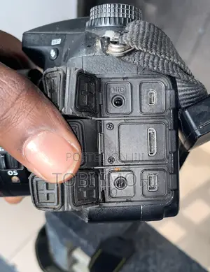 Nikon D7100