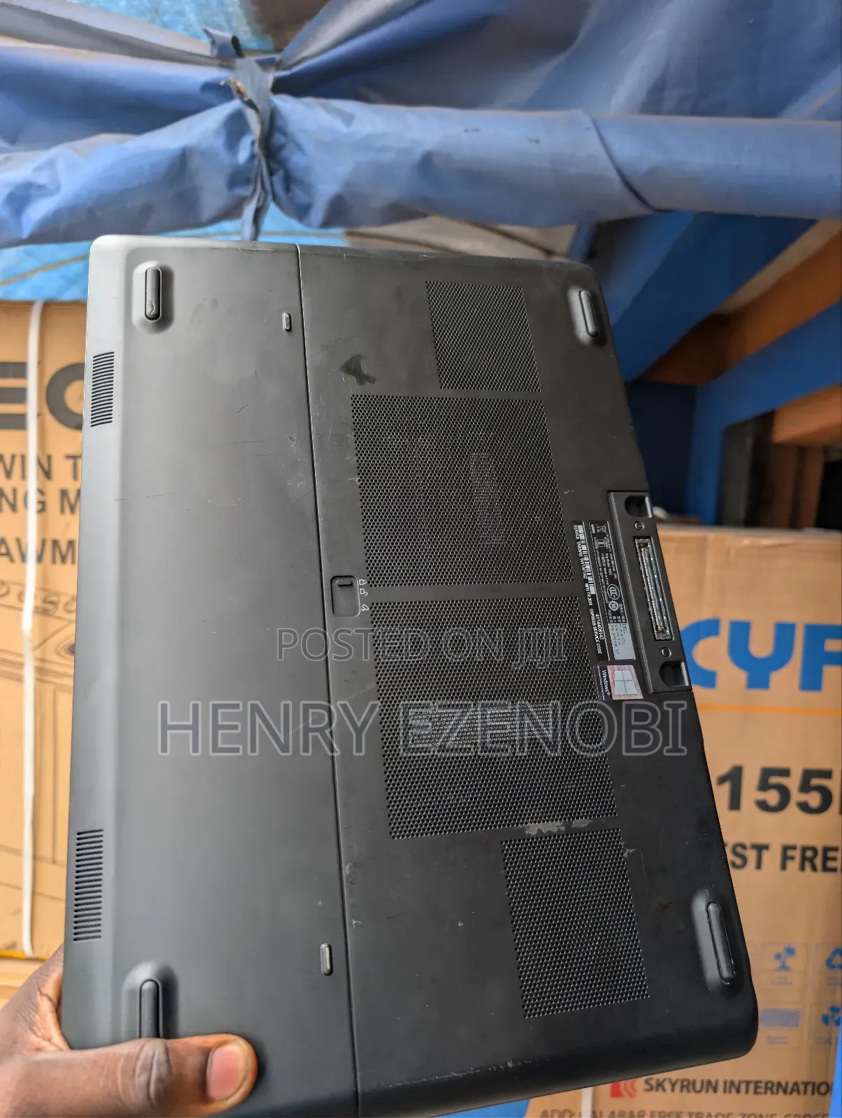 Laptop Dell Precision 7720 16GB Intel Xeon HDD+SSD 512GB