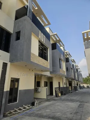 5bdrm Townhouse / Terrace in Ikeja Gra Lagos for rent