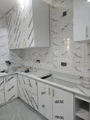 5bdrm Townhouse / Terrace in Ikeja Gra Lagos for rent