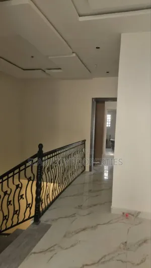 5bdrm Townhouse / Terrace in Ikeja Gra Lagos for rent