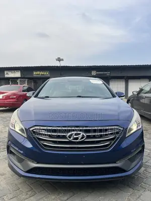 Hyundai Sonata Sport 2.0T Sedan FWD (2.0L 4cyl 6A) 2016 Blue