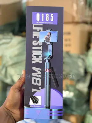 Tracking Selfie Stick