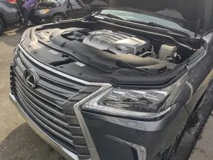Lexus LX 570 AWD 2017 Gray