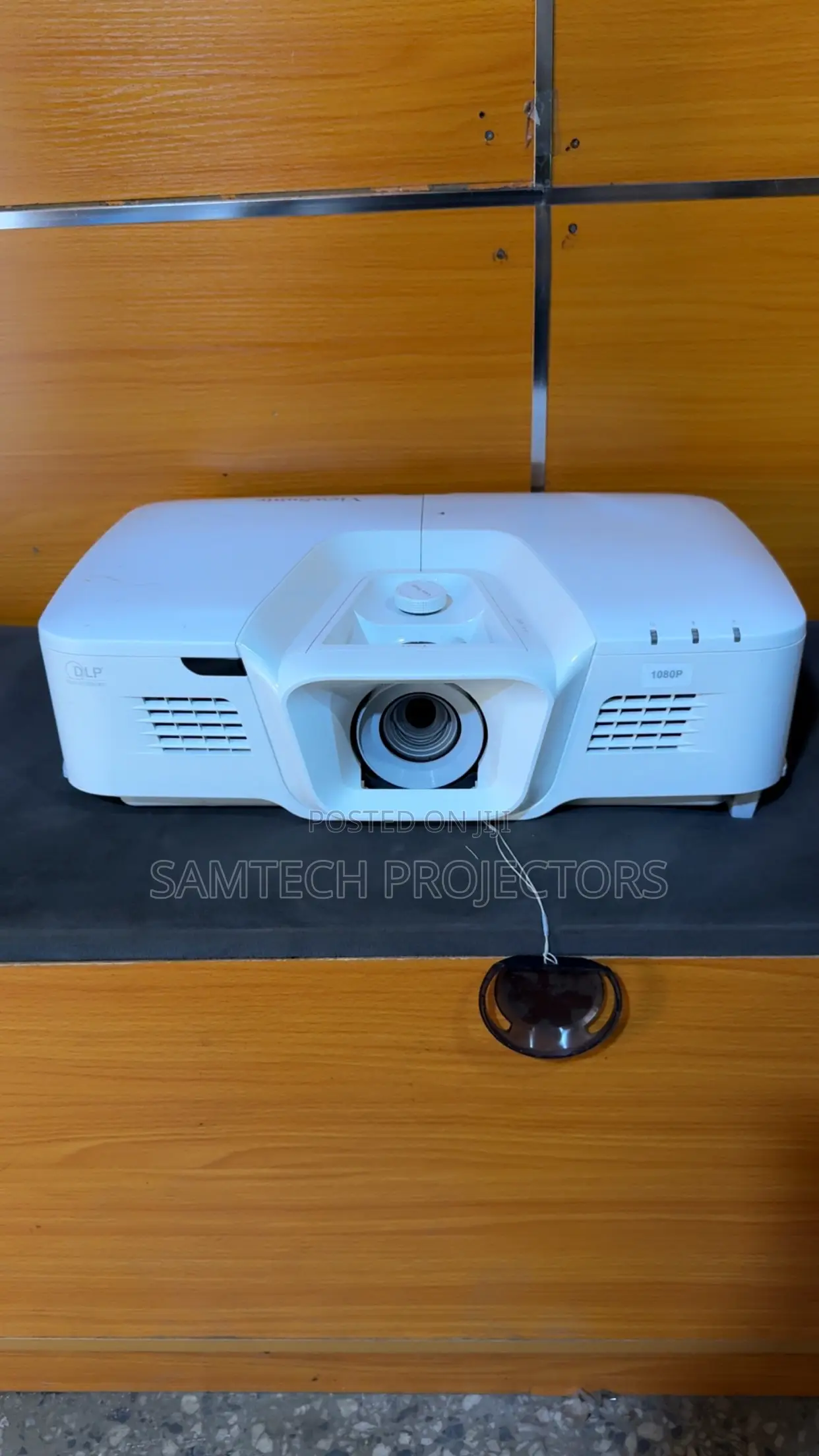 Neat Viewsonic Direct  Uk Used In Lekki, Abuja, Ph, Ibadan,Warri, Uyo
