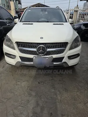 Mercedes-Benz M Class 2013 Off white
