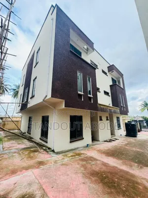 4bdrm Duplex in In An Eestate, Opebi for sale