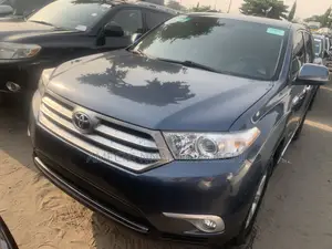 Toyota Highlander Limited 3.5l 4WD 2013 Blue