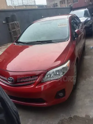 Toyota Corolla LE 4dr Sedan (1.8L 4cyl 4A) 2013 Burgundy
