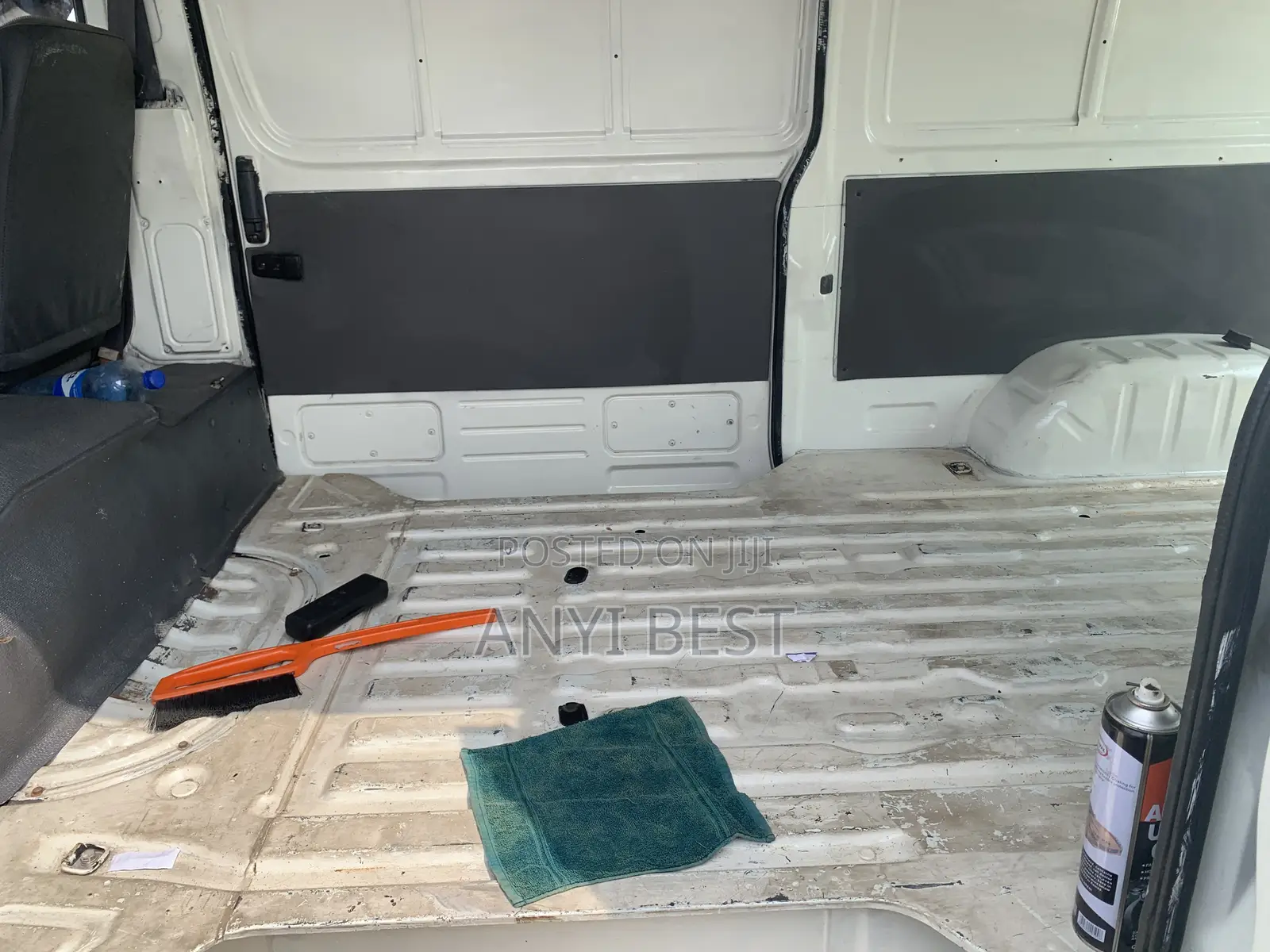 Toyota Grand HiAce 1999 White