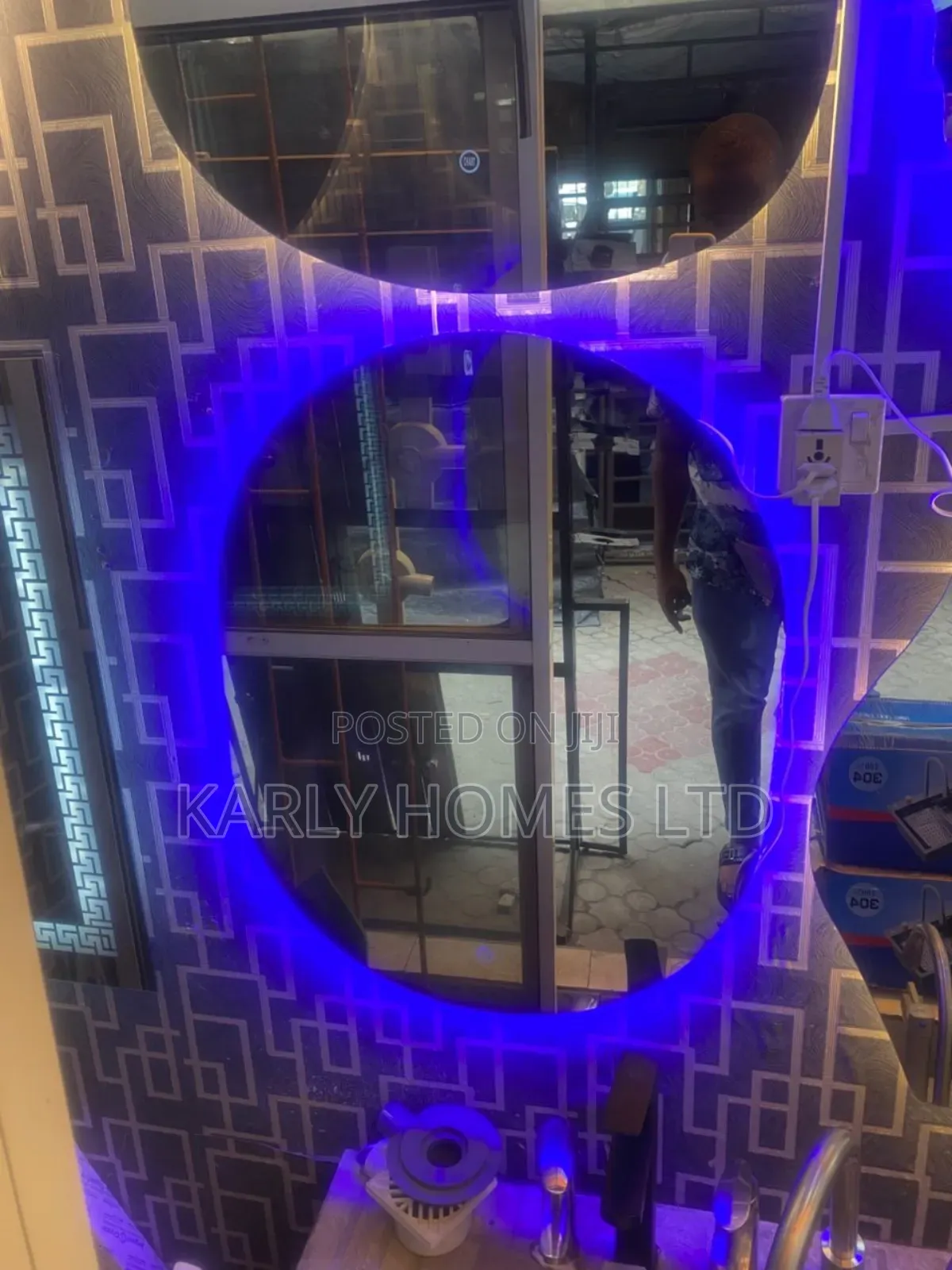 Luxury Led Wall Mirror – Smart Touch Clear View