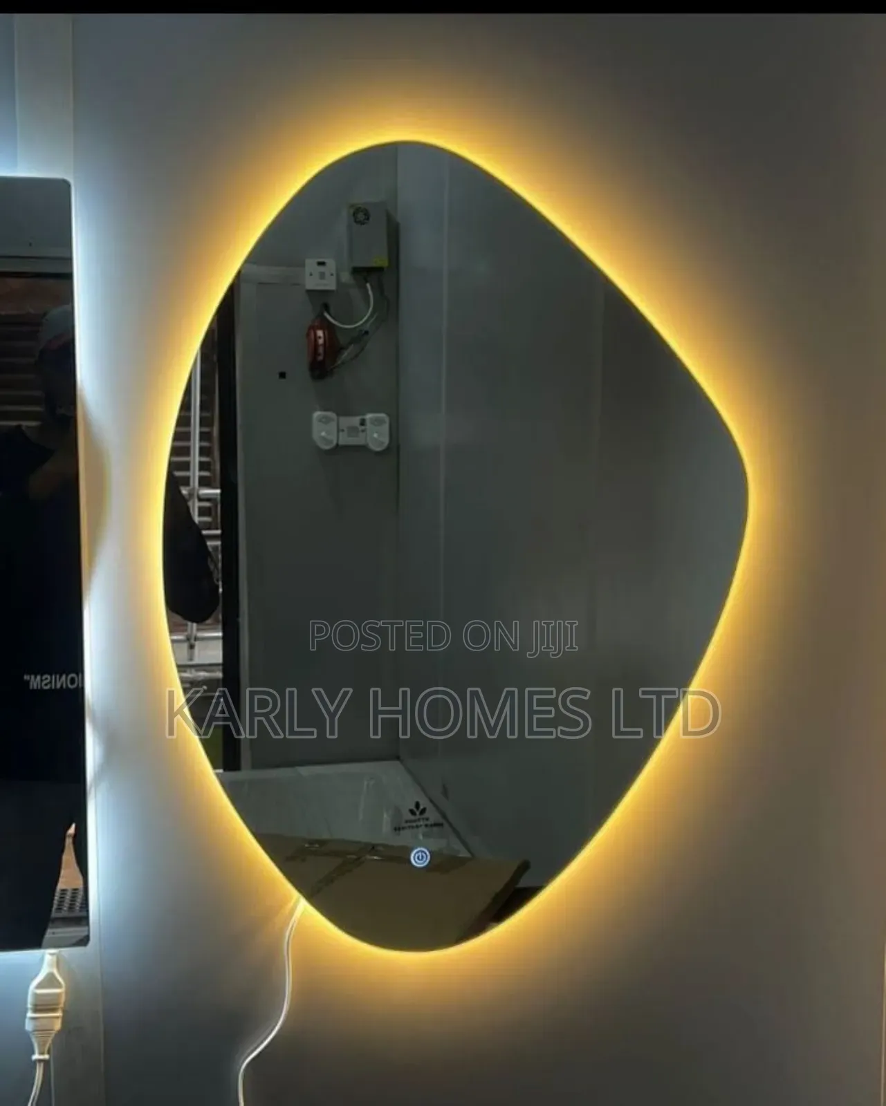 *Smart Led Mirror – Bright, Clear Stylish*