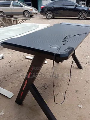 Professional Carbon Fiber Gaming Desk With Rgb Led Lights