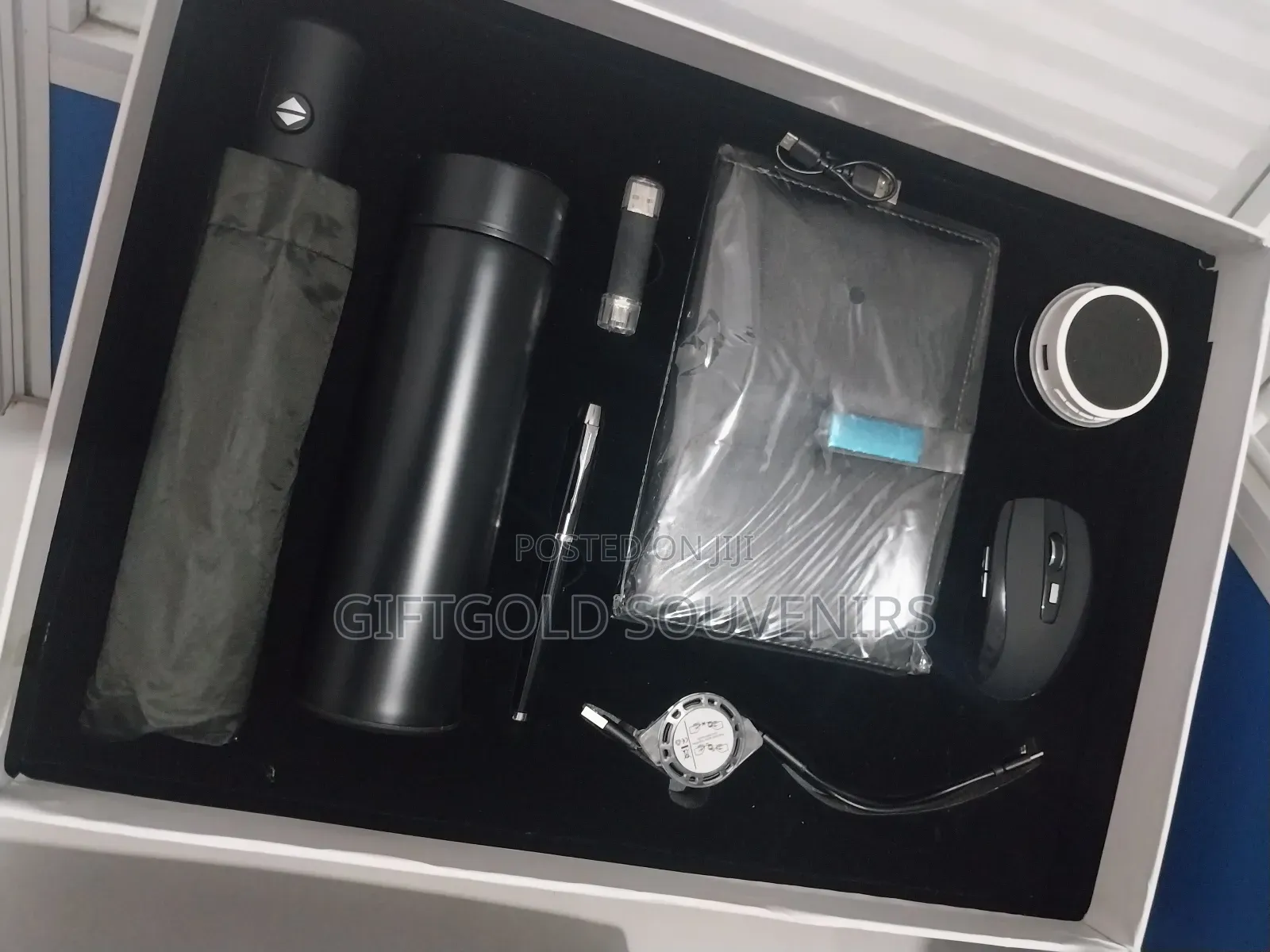 8 in 1 Promotional Corporate Gift Sets