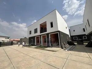 2bdrm Block of Flats in Lugbe District for rent