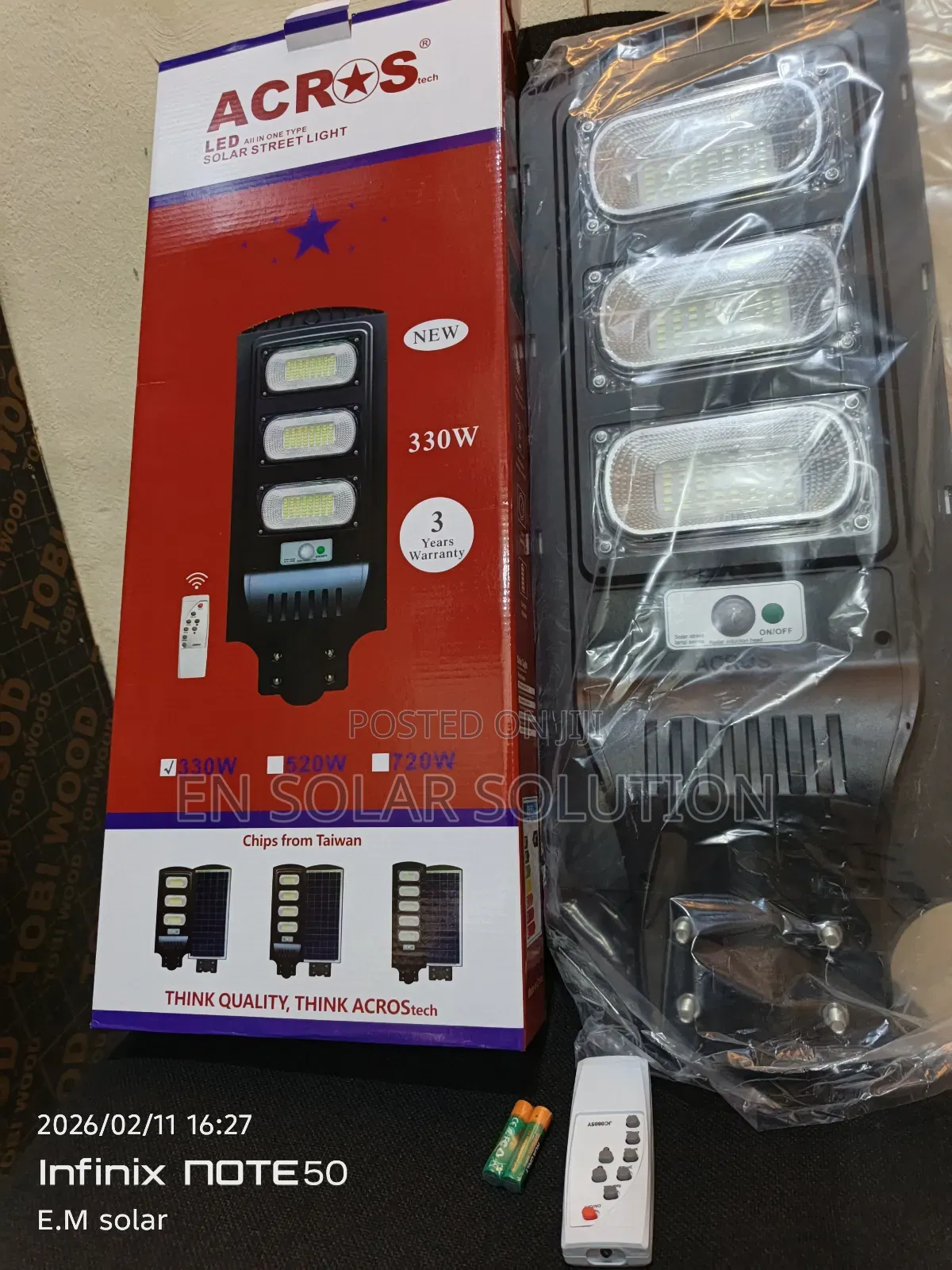 330watts Solar Street Lights Available Now