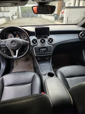 Mercedes-Benz GLA 250 2015 Black