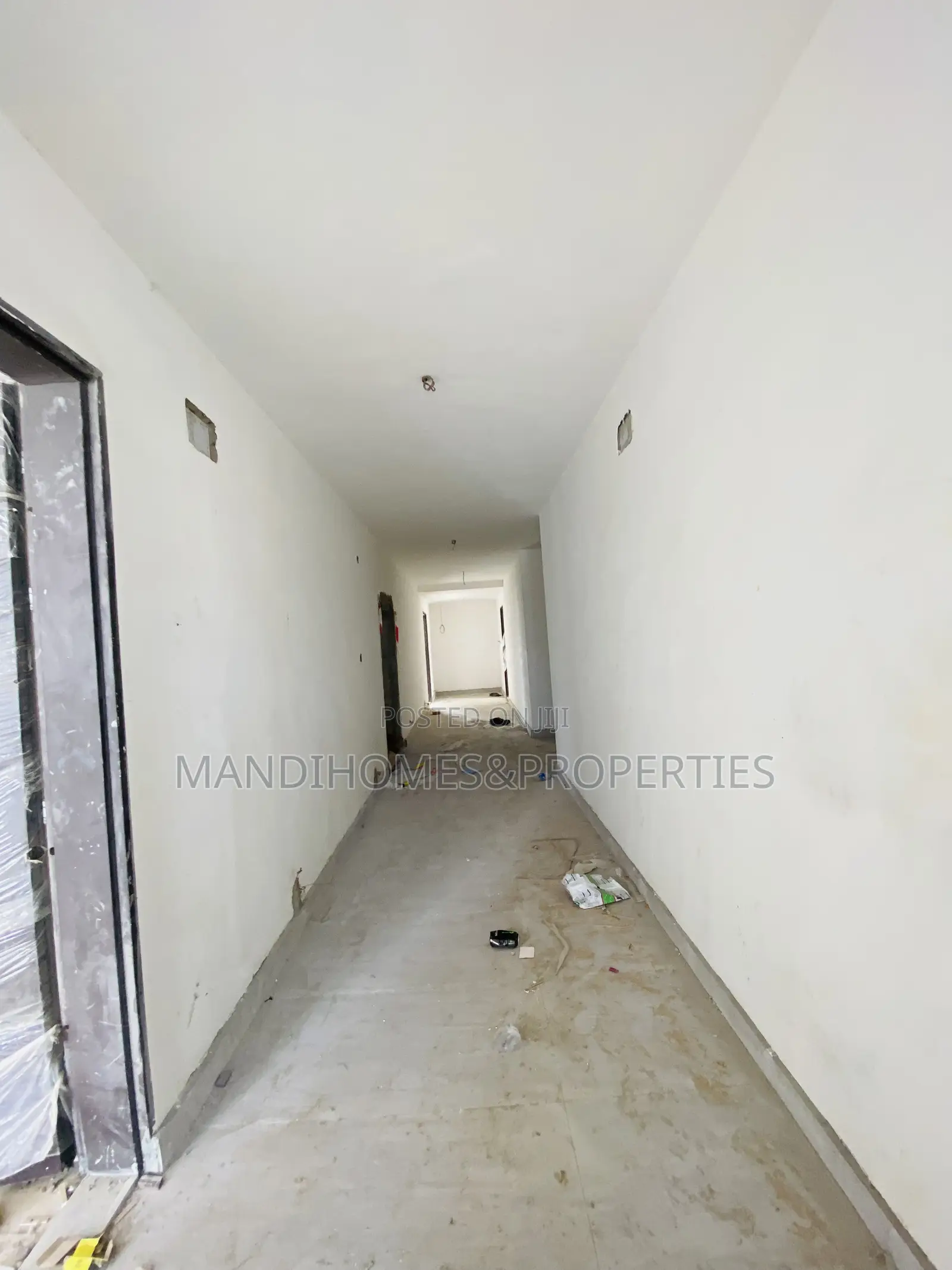 Units Spacious 2 Bedroom Apartment