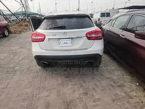 Mercedes-Benz GLA 250 2016 White
