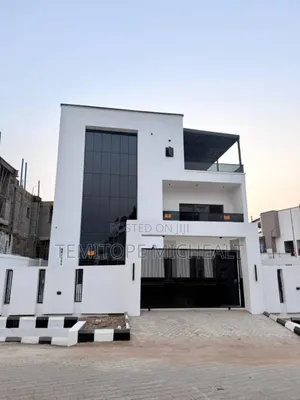 6bdrm Duplex in Idu Karmo for sale