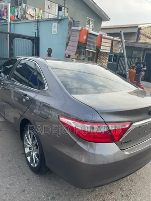 Toyota Camry XLE 4dr Sedan (3.5L 6cyl 6A) 2015 Gray
