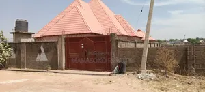 3bdrm Bungalow in Kamazou, Kaduna / Kaduna State for sale