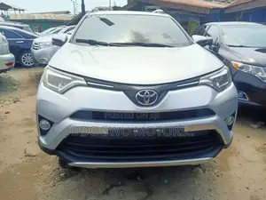 Toyota RAV4 2018 Silver