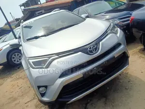 Toyota RAV4 2018 Silver