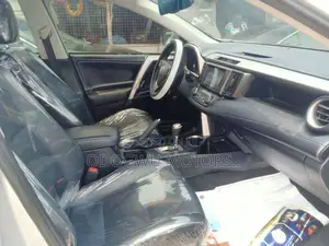 Toyota RAV4 2018 Silver
