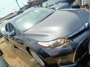 Toyota Avalon Limited 4dr Sedan (3.5L 6cyl 6A) 2014 Gray