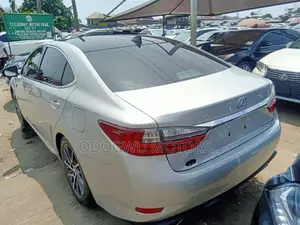 Lexus ES 350 FWD 2016 Silver