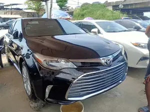 Toyota Avalon Limited 4dr Sedan (3.5L 6cyl 6A) 2014 Black