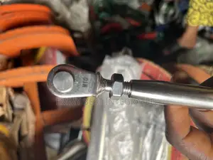Closed-Body Turnbuckle
