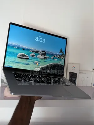 Laptop Apple MacBook Pro 16GB Intel Core I9 SSD 1T