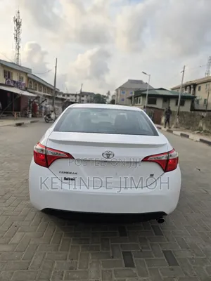 Toyota Corolla LE Eco Plus 4dr Sedan (1.8L 4cyl CVT) 2015 White