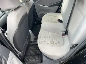Hyundai Accent SE Hatchback 2016 Black