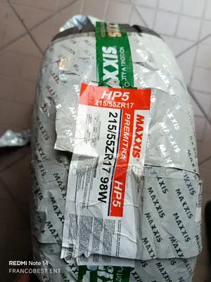 215/55r17 Maxxis Tire