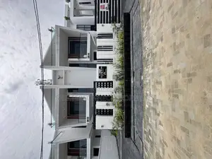 4bdrm Duplex in Ikota for sale