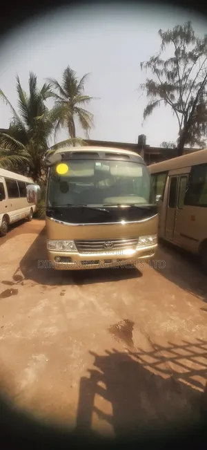 Toyota Coaster 2017 Beige